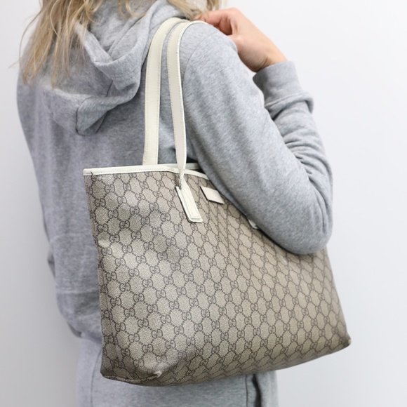 Gucci Carryall Bag - Picture 3 of 16